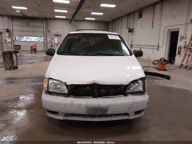 44787676 :رقم المزاد ، 4T3ZF13C31U367800 vin ، 2001 Toyota Sienna Le مزاد بيع