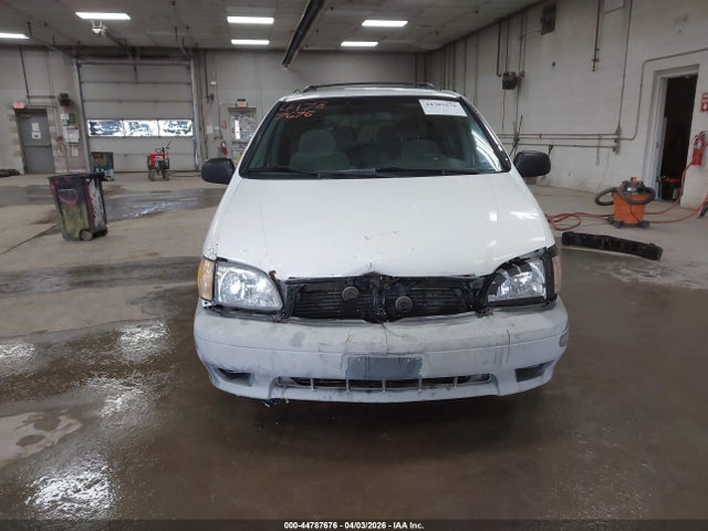 44787676 :رقم المزاد ، 4T3ZF13C31U367800 vin ، 2001 Toyota Sienna Le مزاد بيع