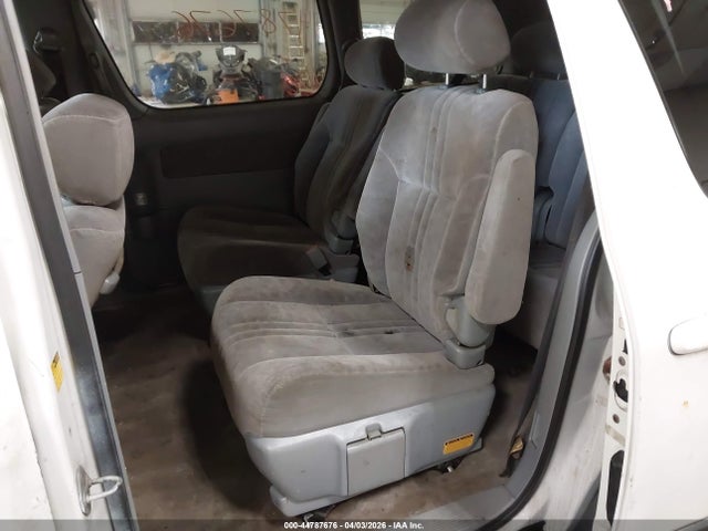 44787676 :رقم المزاد ، 4T3ZF13C31U367800 vin ، 2001 Toyota Sienna Le مزاد بيع