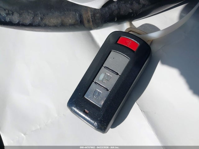 Продаж на аукціоні авто 2011 Mitsubishi Outlander Se, vin: JA4JT3AW7BU030781, номер лоту: 44787682