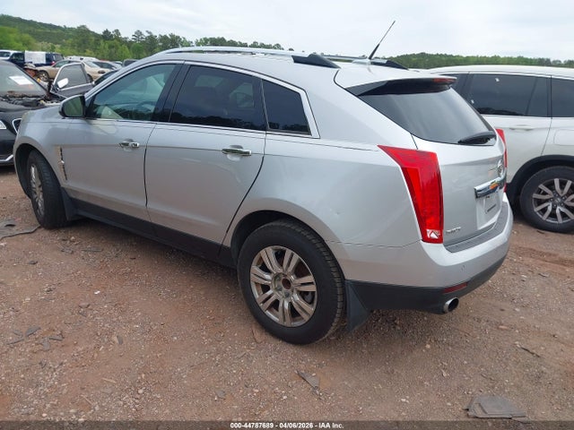 2011 CADILLAC SRX 3GYFNAEY0BS646838 Photo 2