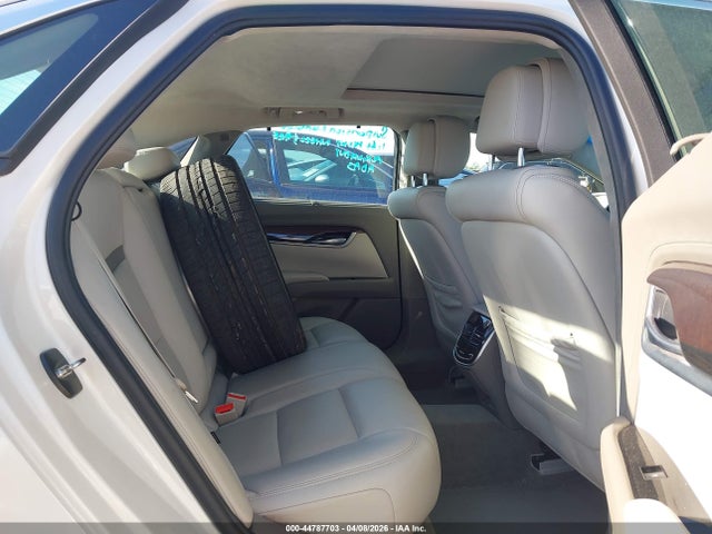 2014 Cadillac Xts Platinum მანქანა იყიდება აუქციონზე, vin: 2G61S5S33E9125447, აუქციონის ნომერი: 44787703