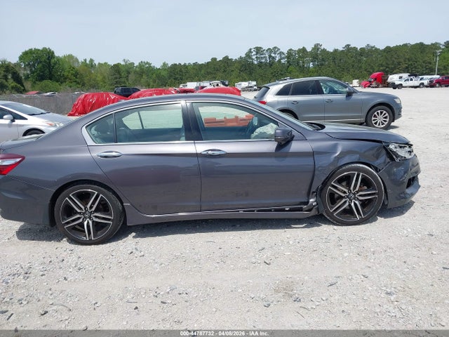 44787732 :رقم المزاد ، 1HGCR3F99HA027926 vin ، 2017 Honda Accord Touring V6 مزاد بيع