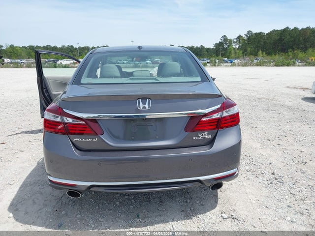 44787732 :رقم المزاد ، 1HGCR3F99HA027926 vin ، 2017 Honda Accord Touring V6 مزاد بيع