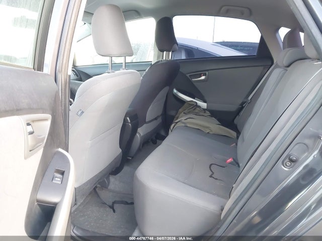 JTDKN3DU6F1888426 Toyota Prius Two