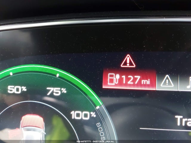 WA1LAAGE9KB018306 Audi E-tron Premium Plus