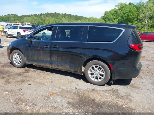 2025 CHRYSLER PACIFICA 2C4RC1BG7SR584811 Photo 2