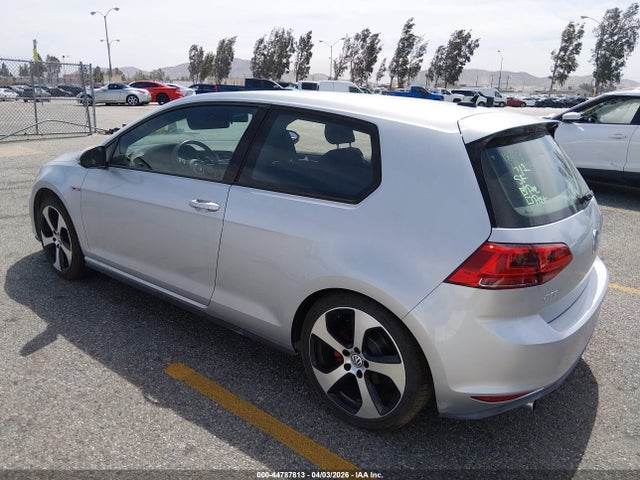 2016 VOLKSWAGEN GOLF GTI 3VWYT7AUXGM016764 Photo 2