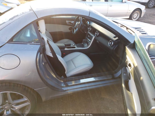 Aukcja sprzedaży 2012 Mercedes-benz Slk 250, vin: WDDPK4HA9CF044017, numer aukcji: 44787837