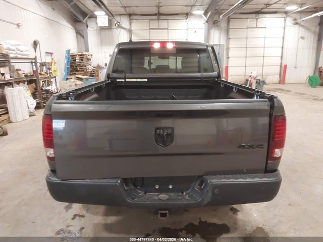 44787840 :رقم المزاد ، 1C6RR7GG9KS617288 vin ، 2019 Ram 1500 Classic Warlock  4x4 6'4 Box مزاد بيع