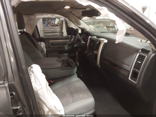 44787840 :رقم المزاد ، 1C6RR7GG9KS617288 vin ، 2019 Ram 1500 Classic Warlock  4x4 6'4 Box مزاد بيع