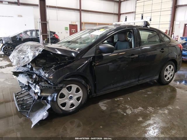 Ford FOCUS S 2018 1FADP3E23JL244546 Image 2
