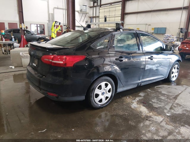 Ford FOCUS S 2018 1FADP3E23JL244546 Image 4