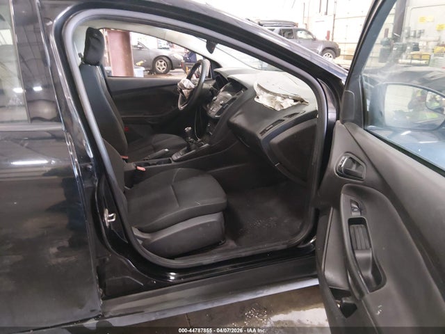 Ford FOCUS S 2018 1FADP3E23JL244546 Image 5