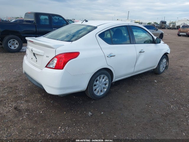 Продаж на аукціоні авто 2017 Nissan Versa 1.6 S/1.6 S+/1.6 Sl/1.6 Sv, vin: 3N1CN7AP0HL815724, номер лоту: 44787892