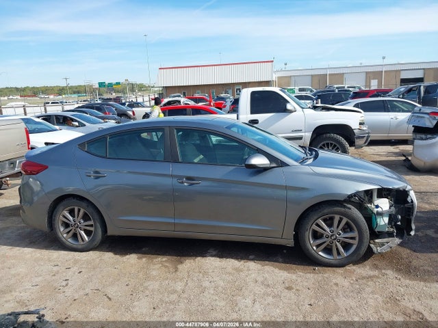 44787906 :رقم المزاد ، KMHD84LFXJU450715 vin ، 2018 Hyundai Elantra Value Edition مزاد بيع