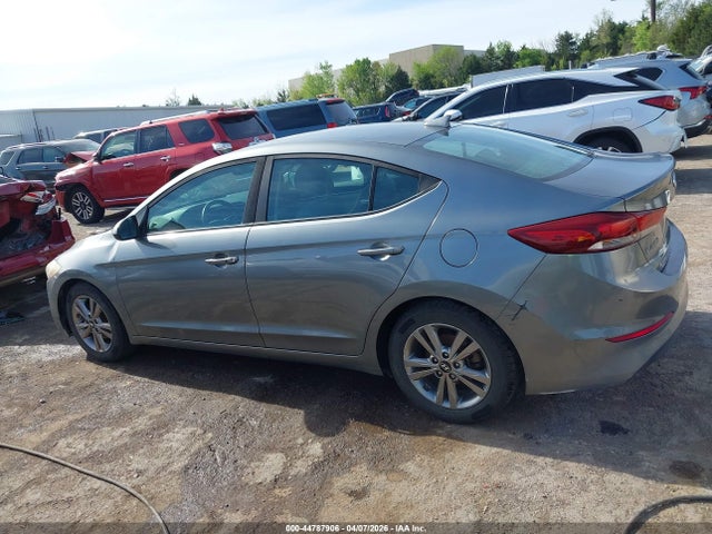 44787906 :رقم المزاد ، KMHD84LFXJU450715 vin ، 2018 Hyundai Elantra Value Edition مزاد بيع