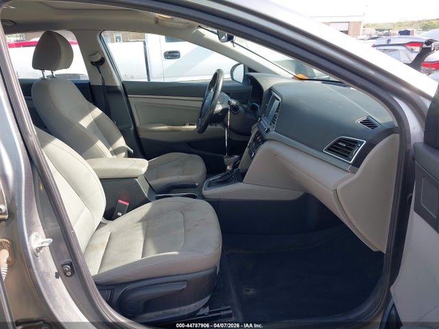 44787906 :رقم المزاد ، KMHD84LFXJU450715 vin ، 2018 Hyundai Elantra Value Edition مزاد بيع