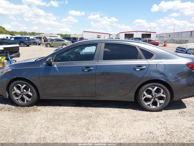 2019 Kia Forte Lxs მანქანა იყიდება აუქციონზე, vin: 3KPF24AD3KE068915, აუქციონის ნომერი: 44787923