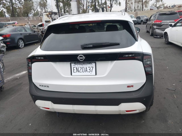 3N8AP6DA0SL427940 Nissan Kicks Sr Fwd