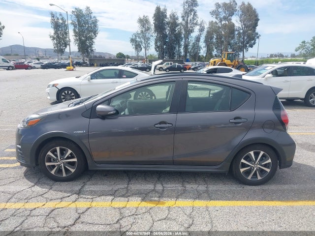 44787949 :رقم المزاد ، JTDKDTB38K1623241 vin ، 2019 Toyota Prius C L مزاد بيع