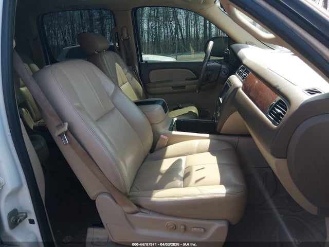 Aukcja sprzedaży 2008 Gmc Yukon Xl 1500 Slt, vin: 1GKFC16J38R147481, numer aukcji: 44787971