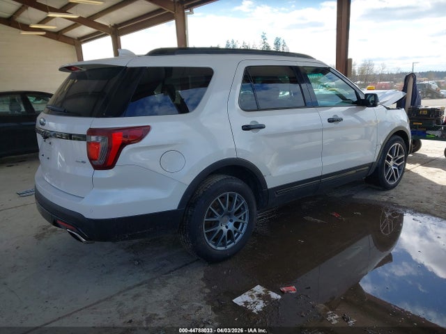 1FM5K8GTXGGB53173 Ford EXPLORER SPORT