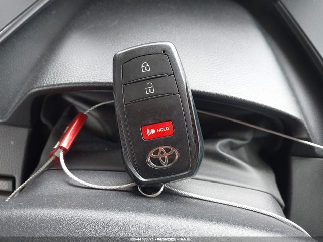 JTDACAAU1P3007972 Toyota Prius Le