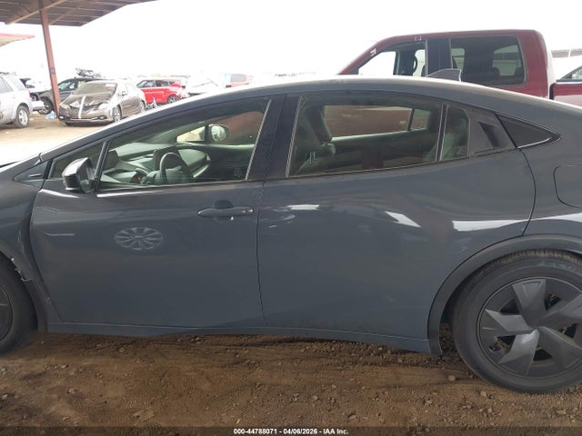 JTDACAAU1P3007972 Toyota Prius Le