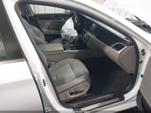 Продаж на аукціоні авто 2015 Hyundai Genesis 3.8, vin: KMHGN4JE1FU066037, номер лоту: 44788081