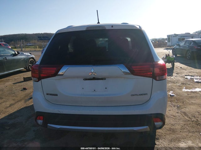 2016 Mitsubishi Outlander Es მანქანა იყიდება აუქციონზე, vin: JA4AD2A30GZ036459, აუქციონის ნომერი: 44788101