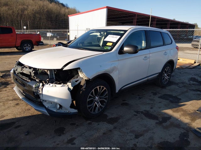 2016 Mitsubishi Outlander Es მანქანა იყიდება აუქციონზე, vin: JA4AD2A30GZ036459, აუქციონის ნომერი: 44788101