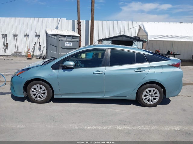 JTDKBRFU4H3037578 Toyota Prius Two