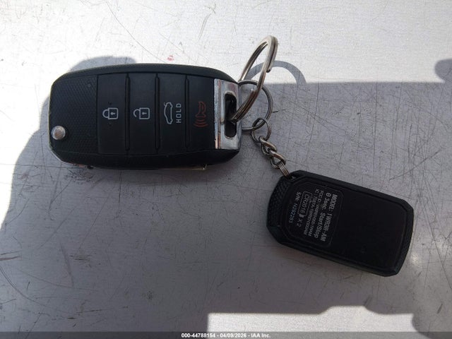 5XXGT4L37GG038756 KIA Optima Lx