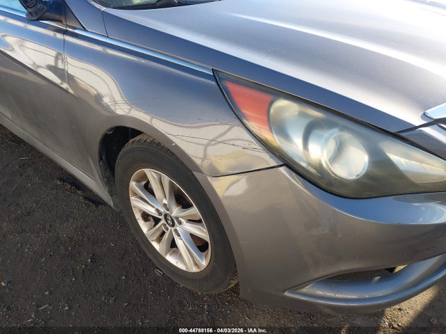 5NPEB4AC1EH917801 Hyundai SONATA GLS