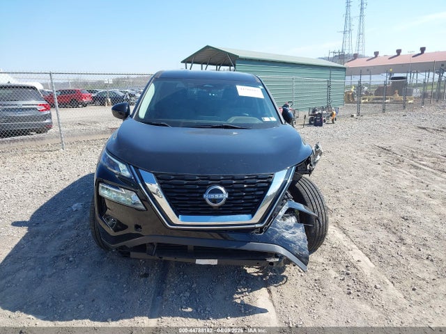 44788182 :رقم المزاد ، 5N1BT3BBXPC884825 vin ، 2023 Nissan Rogue Sv Intelligent Awd مزاد بيع