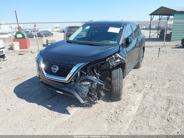 44788182 :رقم المزاد ، 5N1BT3BBXPC884825 vin ، 2023 Nissan Rogue Sv Intelligent Awd مزاد بيع