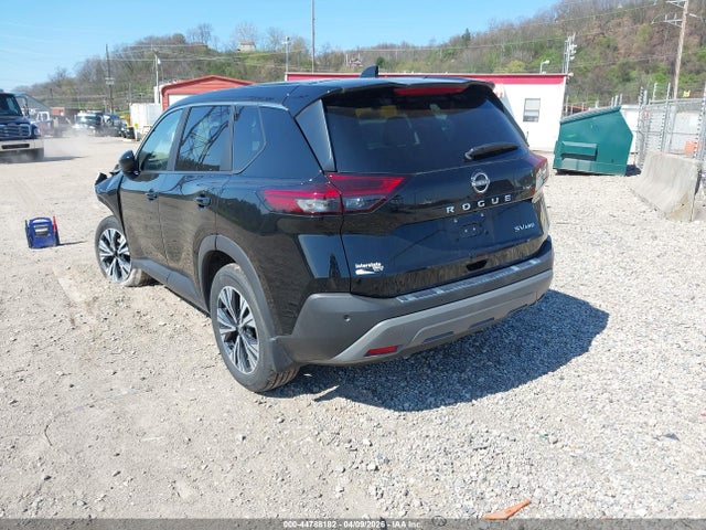 44788182 :رقم المزاد ، 5N1BT3BBXPC884825 vin ، 2023 Nissan Rogue Sv Intelligent Awd مزاد بيع