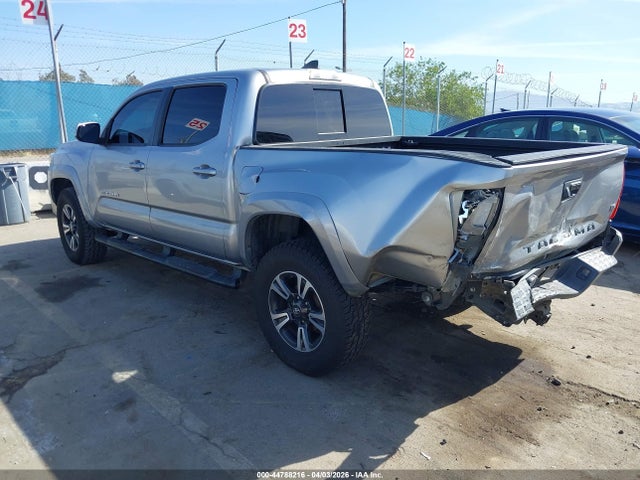 2017 TOYOTA TACOMA 3TMAZ5CN0HM043163 Photo 2