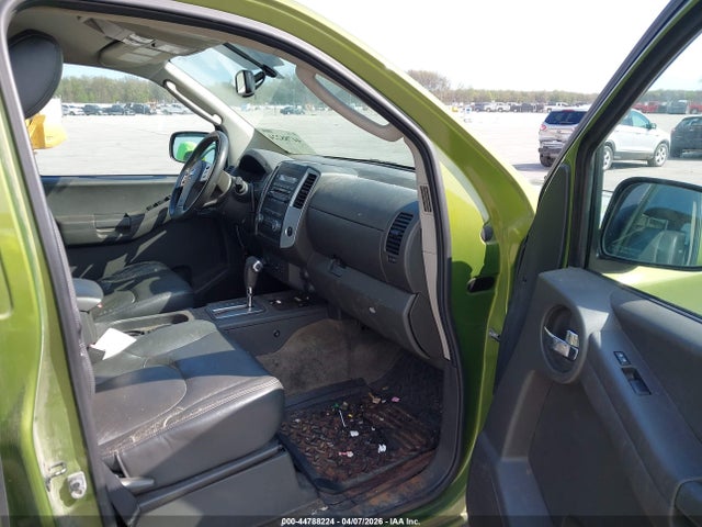 2011 NISSAN XTERRA 5N1AN0NW7BC522804 Photo 4