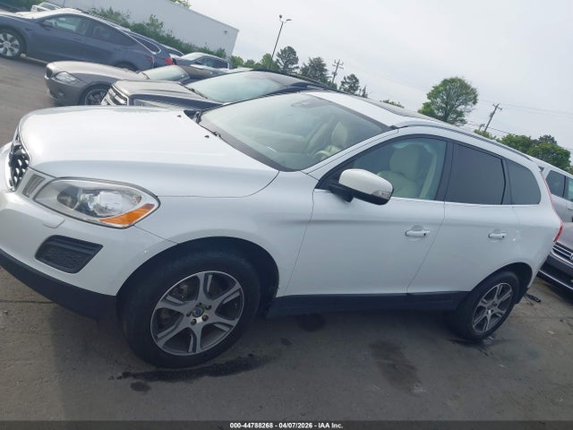 44788268 :رقم المزاد ، YV4902DZ0D2377219 vin ، 2013 Volvo Xc60 T6/t6 Platinum/t6 Premier Plus/t6 R-design/t6 R-design Platinum/t6 R-design Premier Plus مزاد بيع