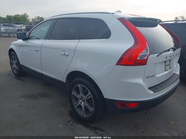 Aukcja sprzedaży 2013 Volvo Xc60 T6/t6 Platinum/t6 Premier Plus/t6 R-design/t6 R-design Platinum/t6 R-design Premier Plus, vin: YV4902DZ0D2377219, numer aukcji: 44788268