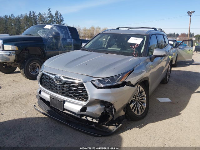 Toyota Highlander Platinum 2023 5TDKDRBH9PS024048 Image 6