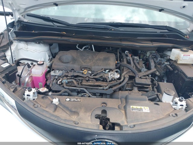 5TDKRKEC0RS186940 Toyota SIENNA LE