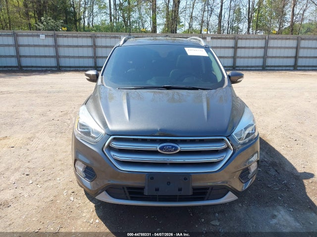 44788331 :رقم المزاد ، 1FMCU0JD3HUC37696 vin ، 2017 Ford Escape Titanium مزاد بيع