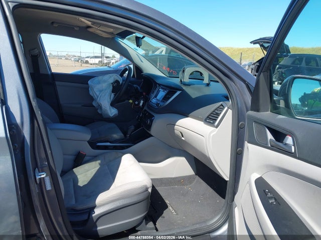 2017 HYUNDAI TUCSON KM8J23A47HU423675 Photo 4