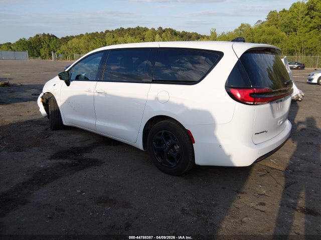 2024 CHRYSLER PACIFICA HYBRID 2C4RC1S71RR185189 Photo 2