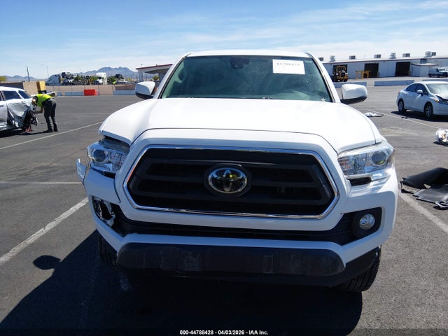 3TMCZ5AN9NM453662 Toyota Tacoma Sr5 V6