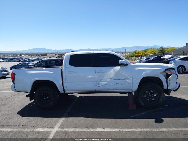 3TMCZ5AN9NM453662 Toyota Tacoma Sr5 V6
