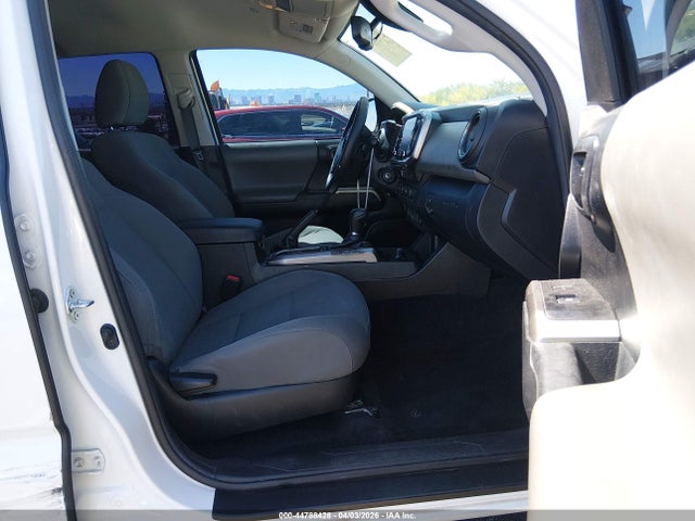 3TMCZ5AN9NM453662 Toyota Tacoma Sr5 V6